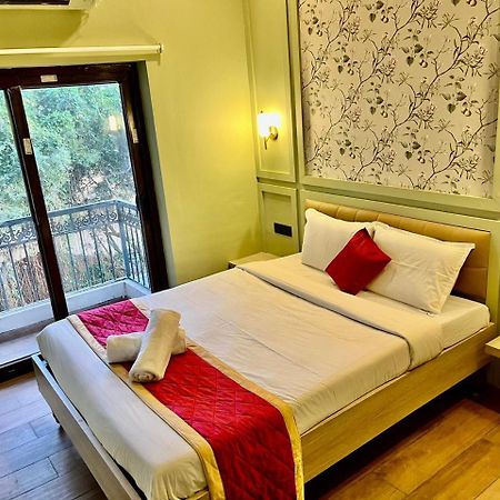 Hotel Castle Manor - Auroville Beach Puducherry Zewnętrze zdjęcie