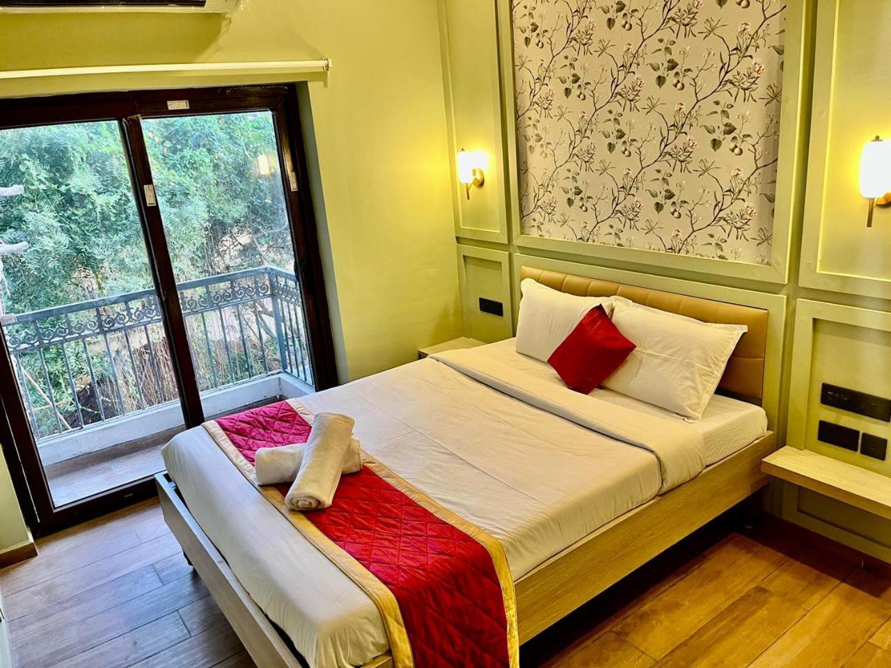 Hotel Castle Manor - Auroville Beach Puducherry Zewnętrze zdjęcie